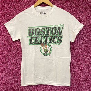 Junk Food Clothing Boston Celtic Lucky The Leprechaun T-Shirt XS